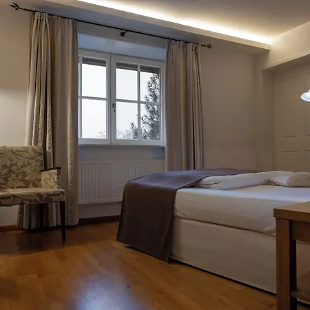 Jann Hinsch Hof Hotel
