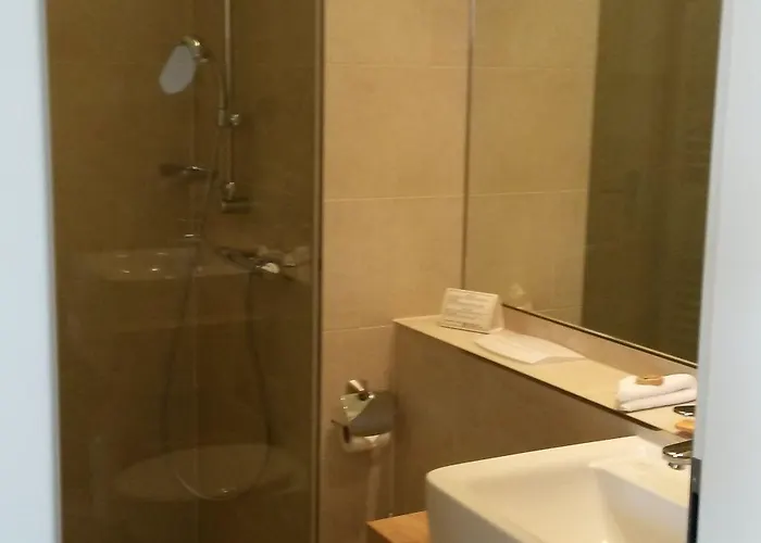 Jann Hinsch Hof 3*